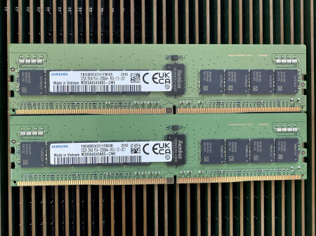 삼성 32G 2RX8 PC4-3200AA-R DDR4 서버 메모리 M393A4G43AB3-CWE