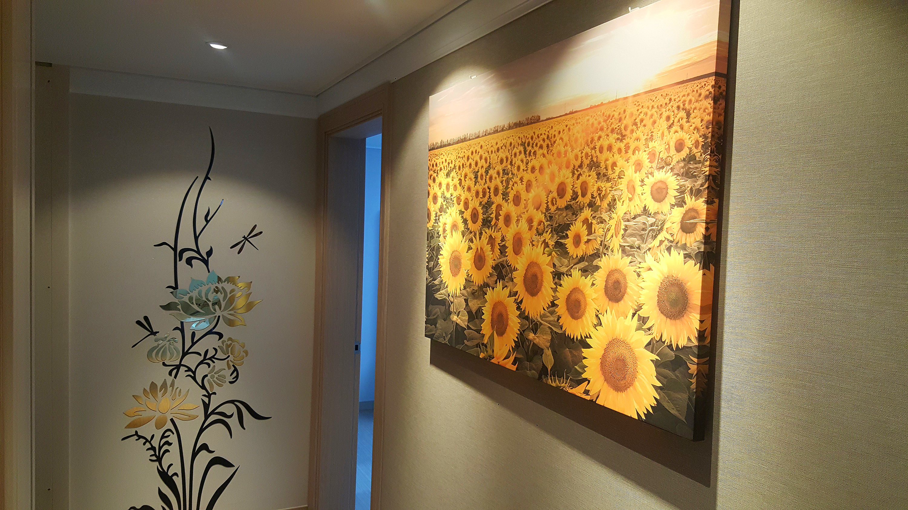 해바라기 액자 120x80cm 그림 돈들어오는 벽인테리어 사무실 거실 황금빛 해바라기들판