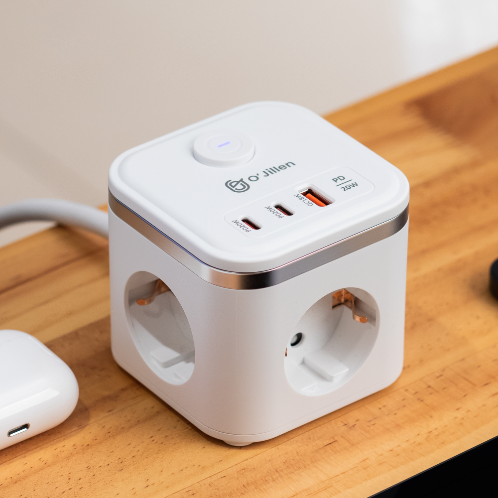 오지렌 고속충전 고용량 큐브 멀티탭 3구