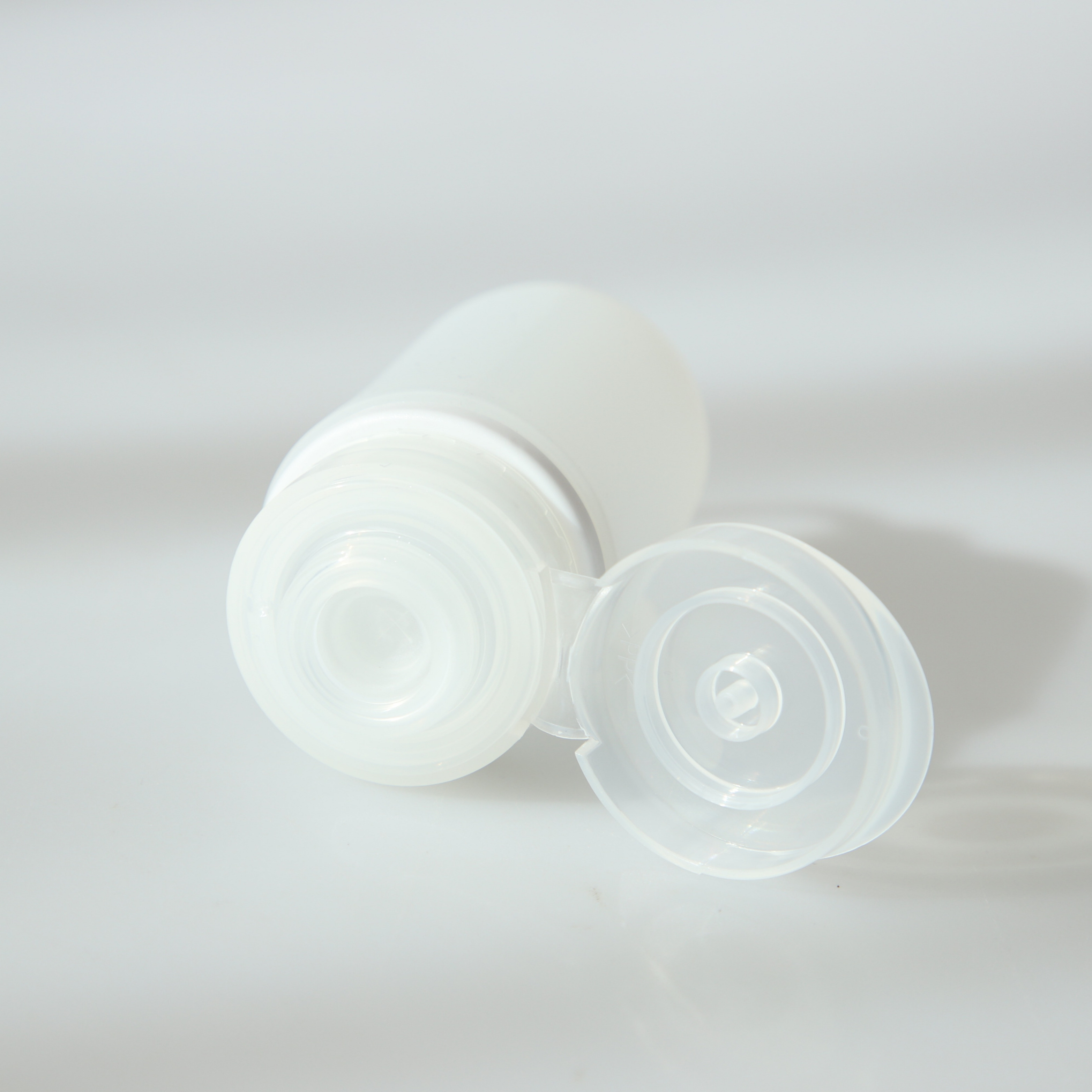 트라이투게더 실리콘공병 수영장 여행용 고리형 휴대용 샴푸통 50ml 3개 세트 - 상세 이미지 4