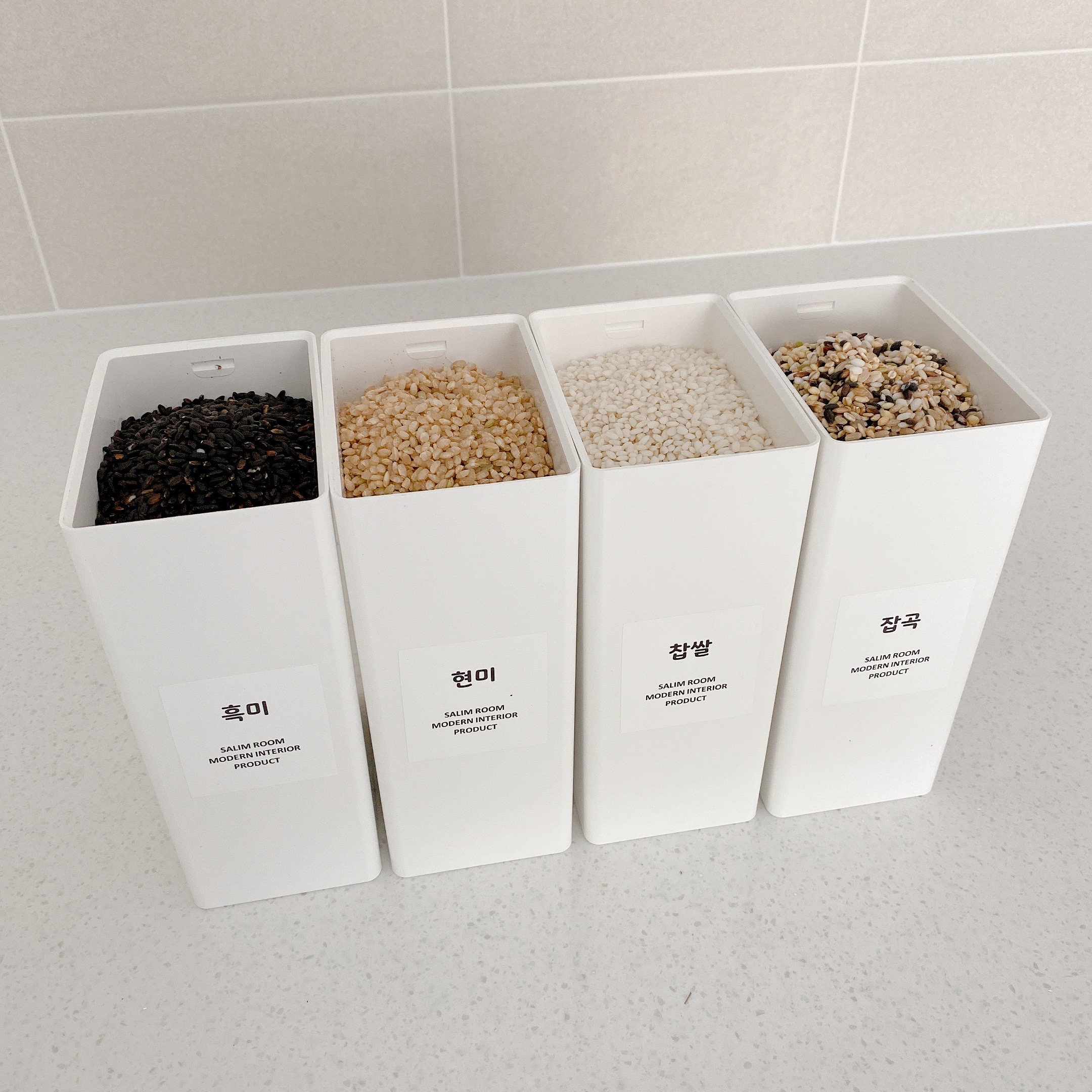 살림공간 잡곡통 이중캡 사각 쌀통 냉장고정리용기 휴대용1kg - 상품 이미지