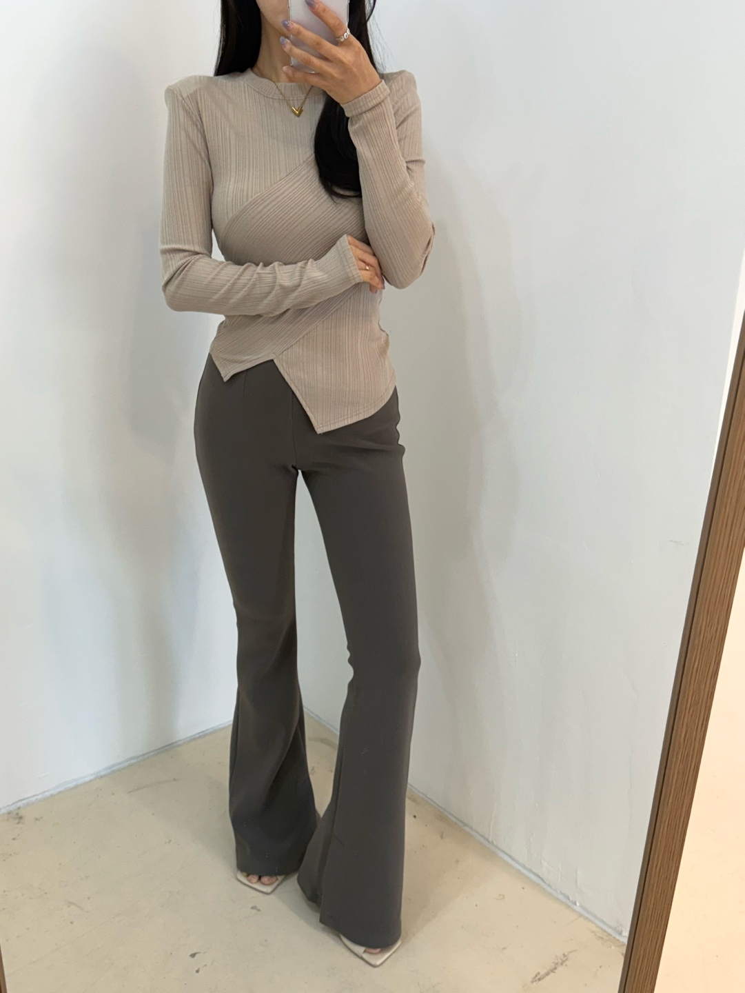 (당일배송) 매그놀리아 앤드 부츠컷 트임 레깅스 밴딩 팬츠 상세 이미지 30