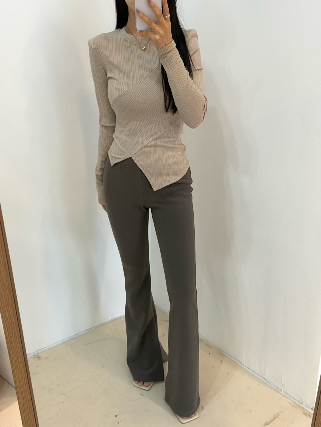 (당일배송) 매그놀리아 앤드 부츠컷 트임 레깅스 밴딩 팬츠 상세 이미지 35