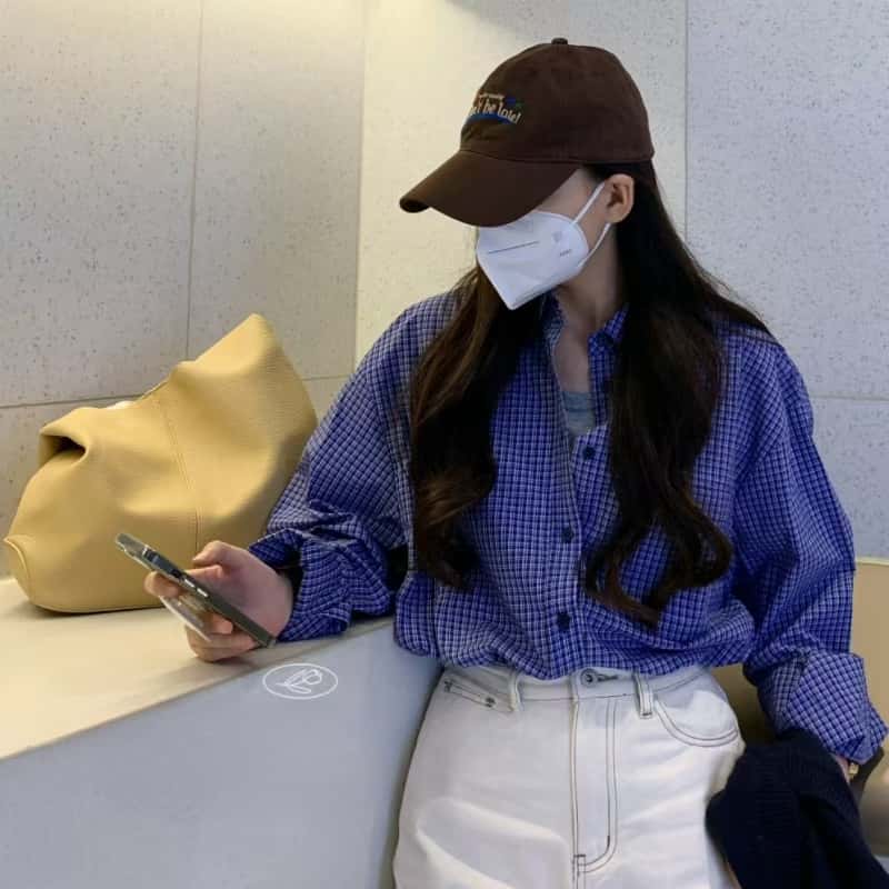 빈티지룩 블루 체크 루즈핏 여성 긴팔 티셔츠 - 메인 이미지