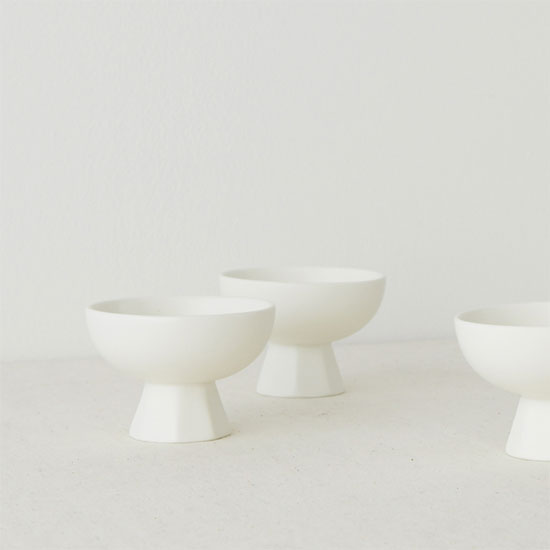 에라토 모이 화이트 굽 원형 종지 찬기 소스볼 아이스크림볼