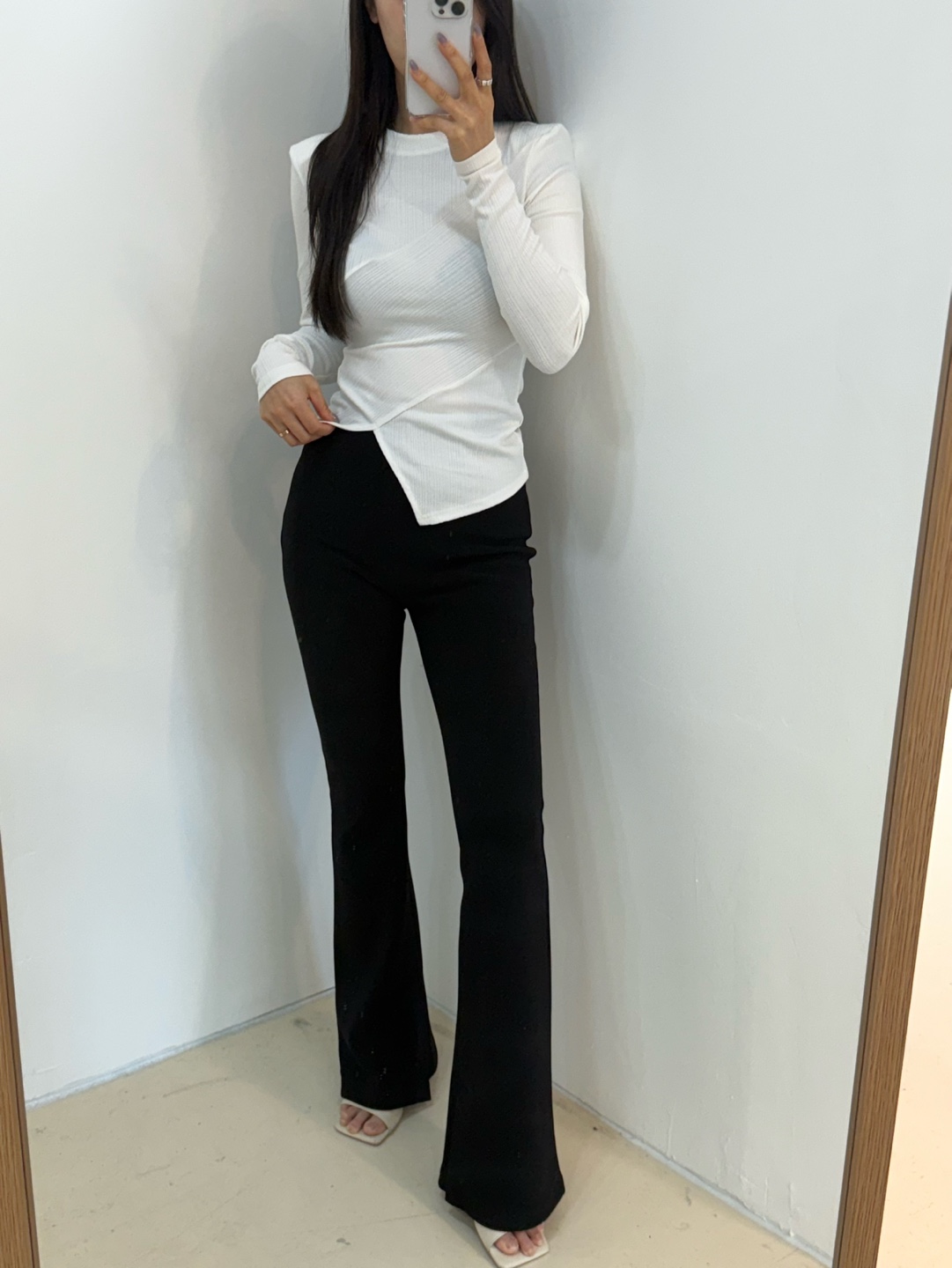(당일배송) 매그놀리아 앤드 부츠컷 트임 레깅스 밴딩 팬츠 상세 이미지 8