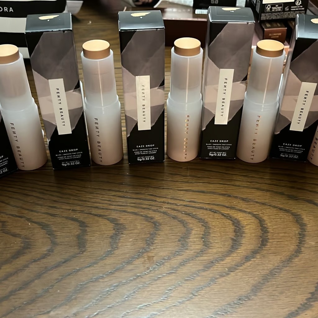 펜티뷰티 스틱 파운데이션 스틱파데 이즈 드롭 스틱 블러 fenty beauty - 상세 이미지 3