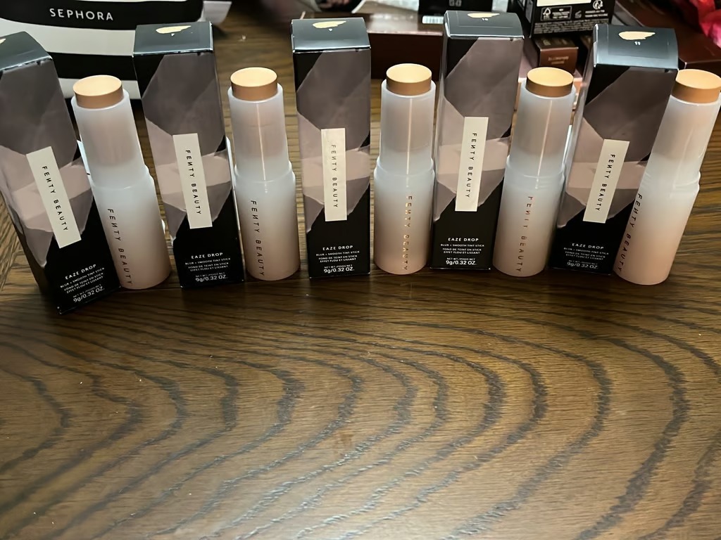 펜티뷰티 스틱 파운데이션 스틱파데 이즈 드롭 스틱 블러 fenty beauty - 상세 이미지 4