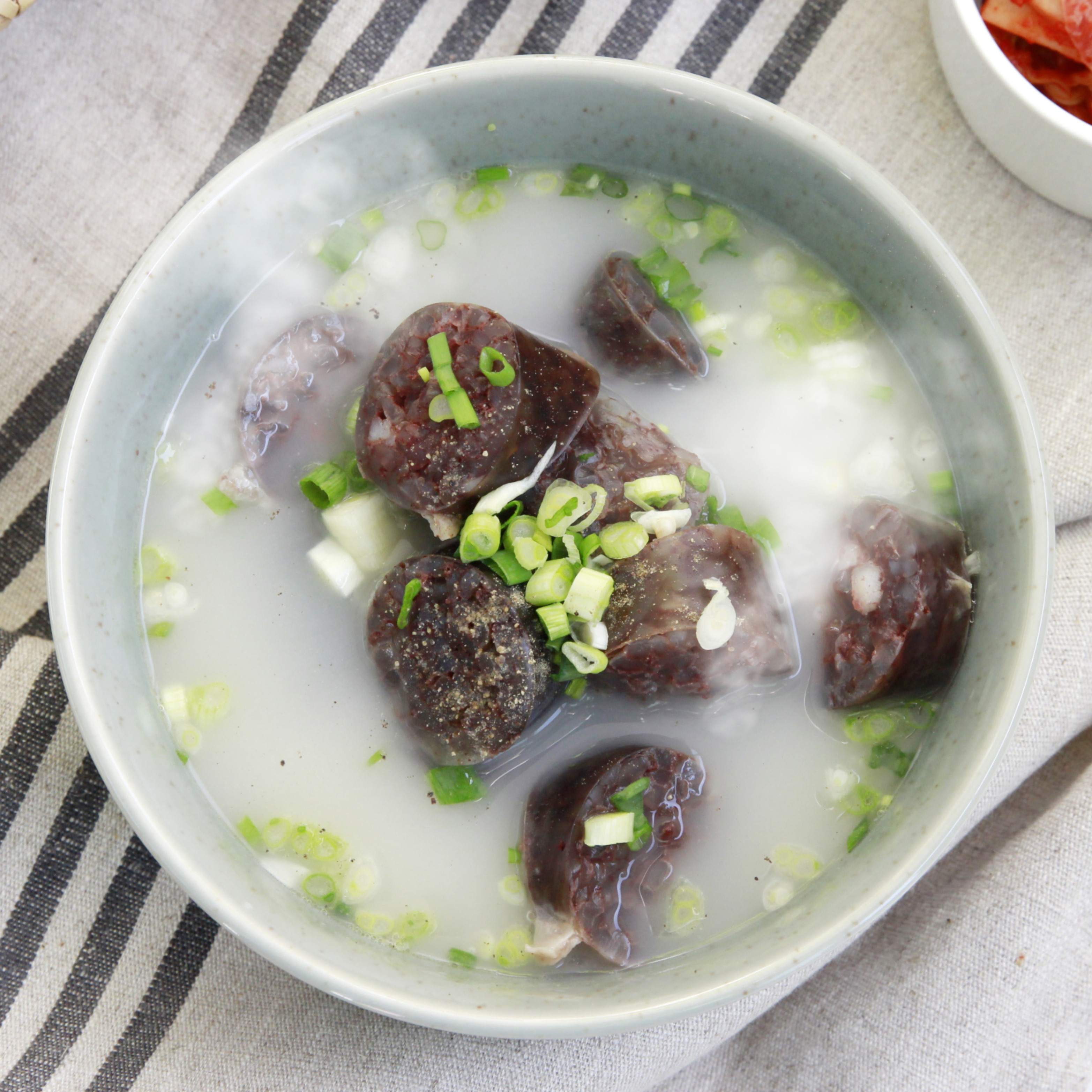 순대만 가득 담은 프리미엄 동백순대국 670g 1팩+1팩 - 상세 이미지 2