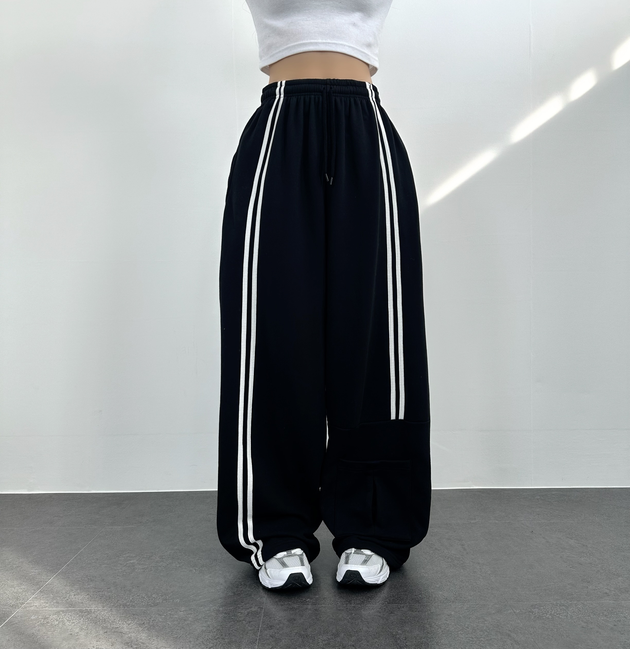 트랙팬츠 와이드트레이닝팬츠 - 상품 이미지