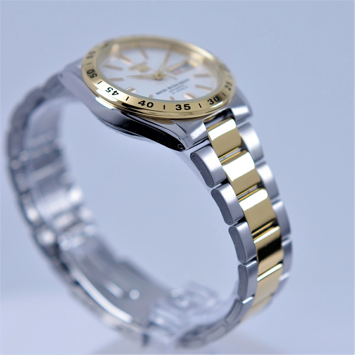 세이코 SEIKO 일본내수용 SNKE04J1 금장 남자 손목 캐주얼 드레스 시계 - 상세 이미지 5