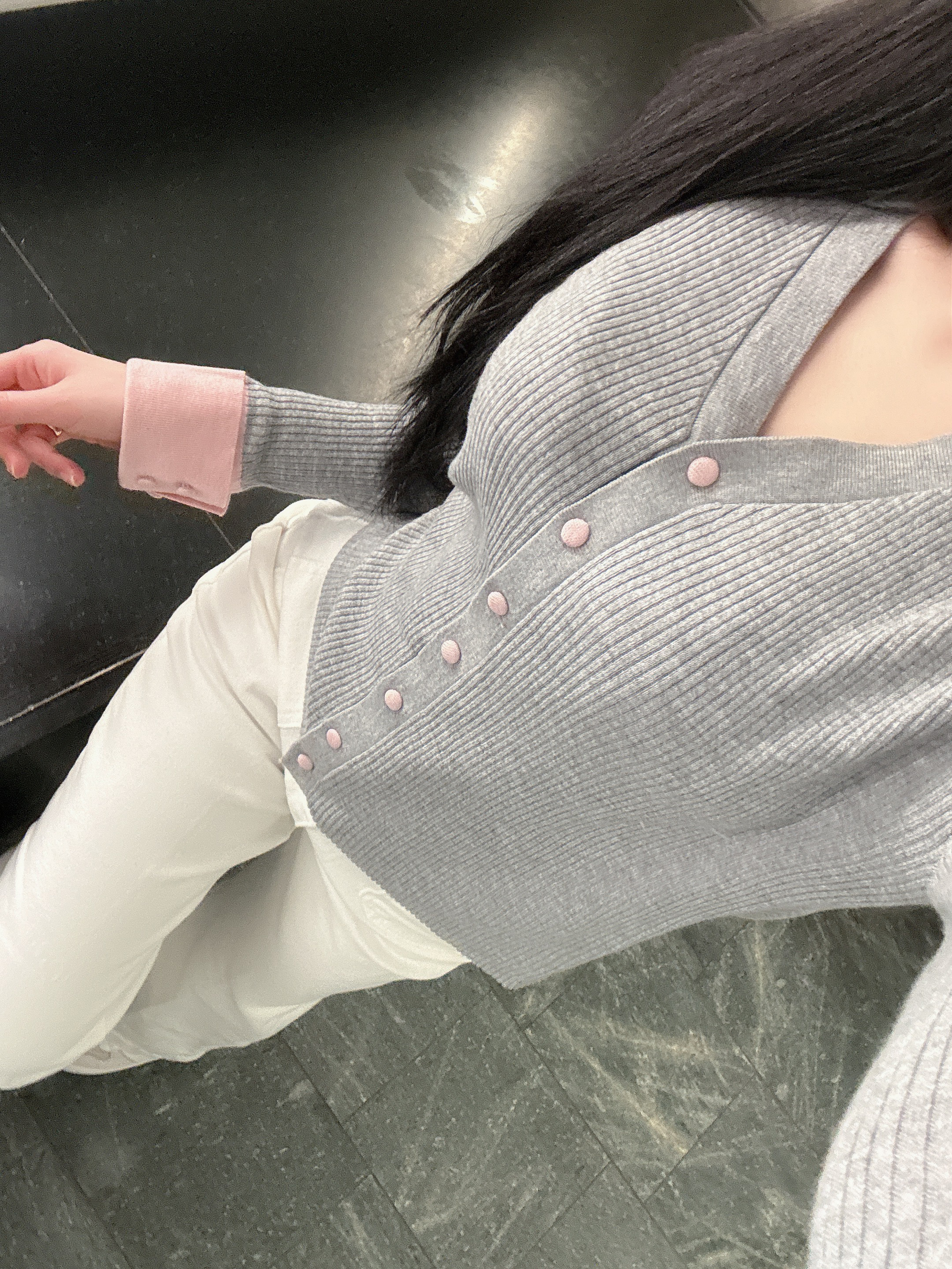 [블랙핑크/왕강추💕] 여리 소매 배색 단추 가디건 (수입) 상세 이미지 20