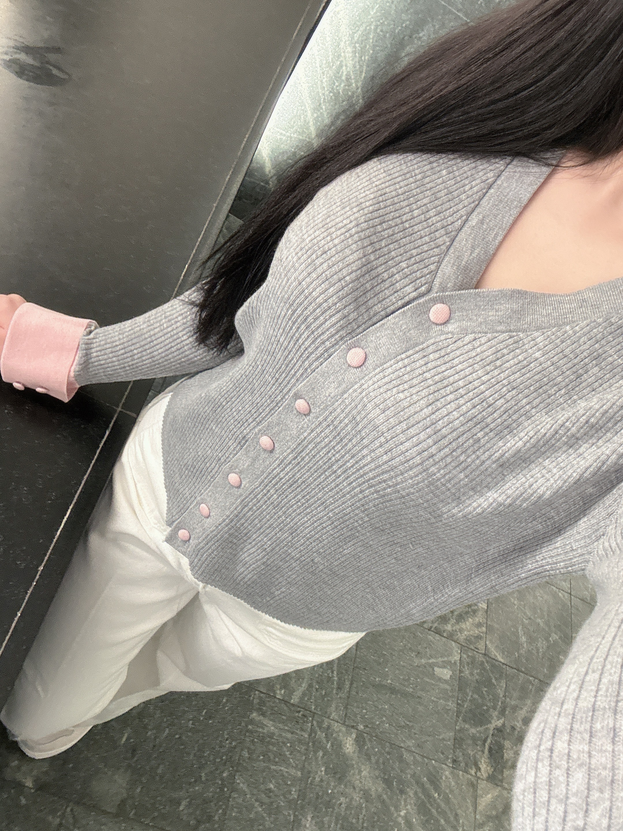 [블랙핑크/왕강추💕] 여리 소매 배색 단추 가디건 (수입) 상세 이미지 19