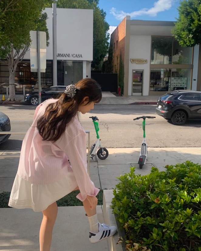 (당일배송) liter 리터 소피아 레이스 스커트 밴딩 a라인 플레어 셔링 미니 치마 상세 이미지 5