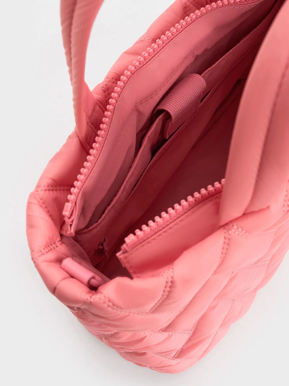 [찰스앤키스] 나일론 쉐브론 박시 토트백 - Guava Pink CK2-30782552-1 - 상세 이미지 5
