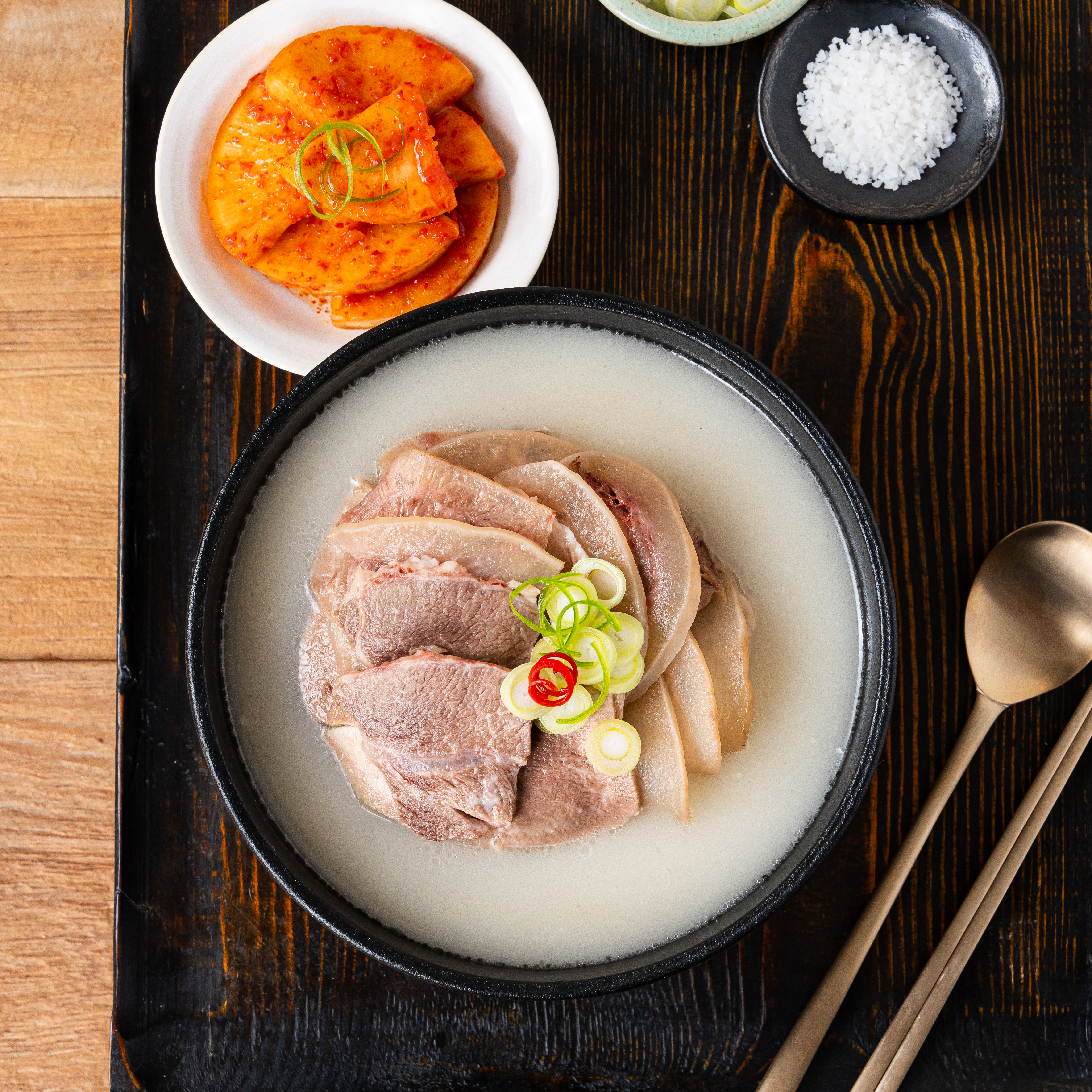 소머리곰탕 100% 국내산 한우 고기듬뿍 소머리국밥 550g - 상세 이미지 2