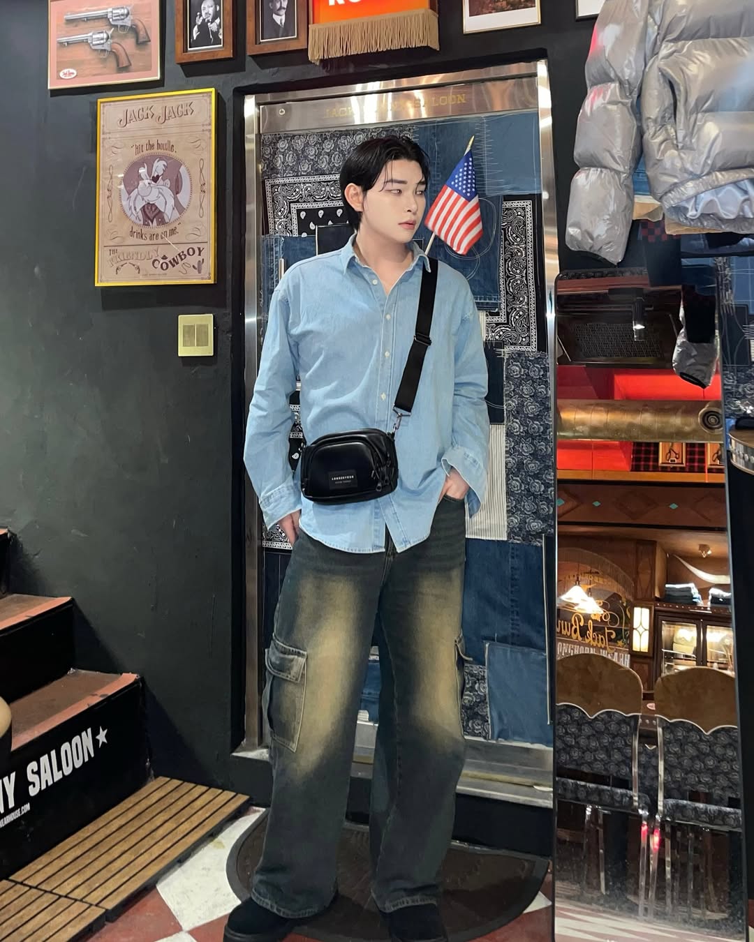 론네바이론 야키 더블랙 레더 유럽여행가방 핸드폰 슬링백 해외여행용 미니백 가방