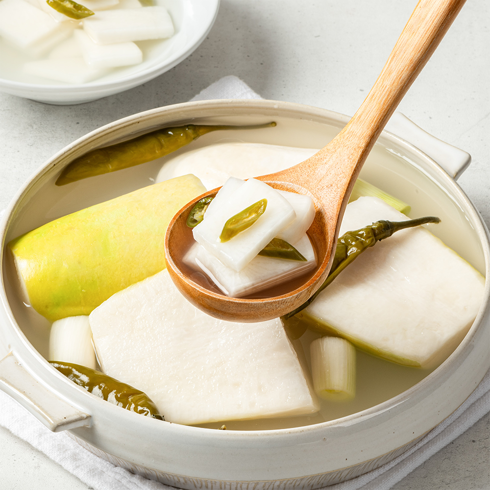 운림가 50년전통 국내산 무 동치미 2kg 제품 이미지