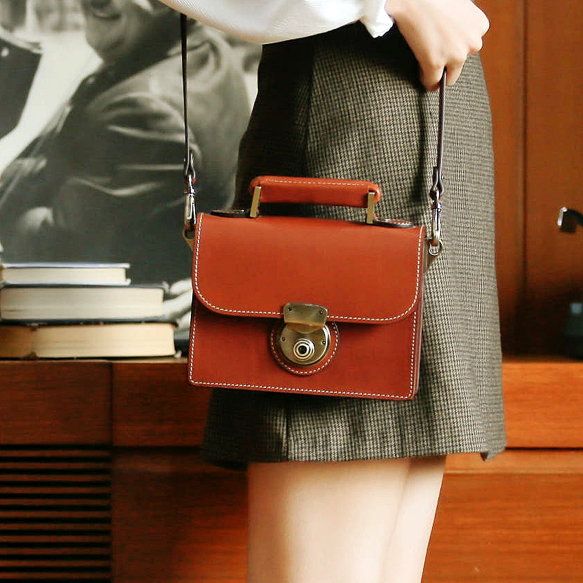 가죽공방 수제 사첼 미니 토트 크로스백 숄더백 정장 하객룩 명품가죽 각인선물