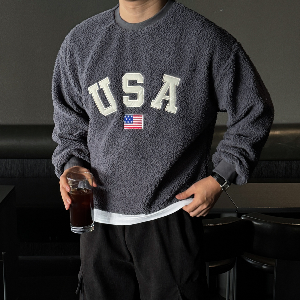 남녀공용 양털 USA 오버핏 크롭 맨투맨 - 상세 이미지 2