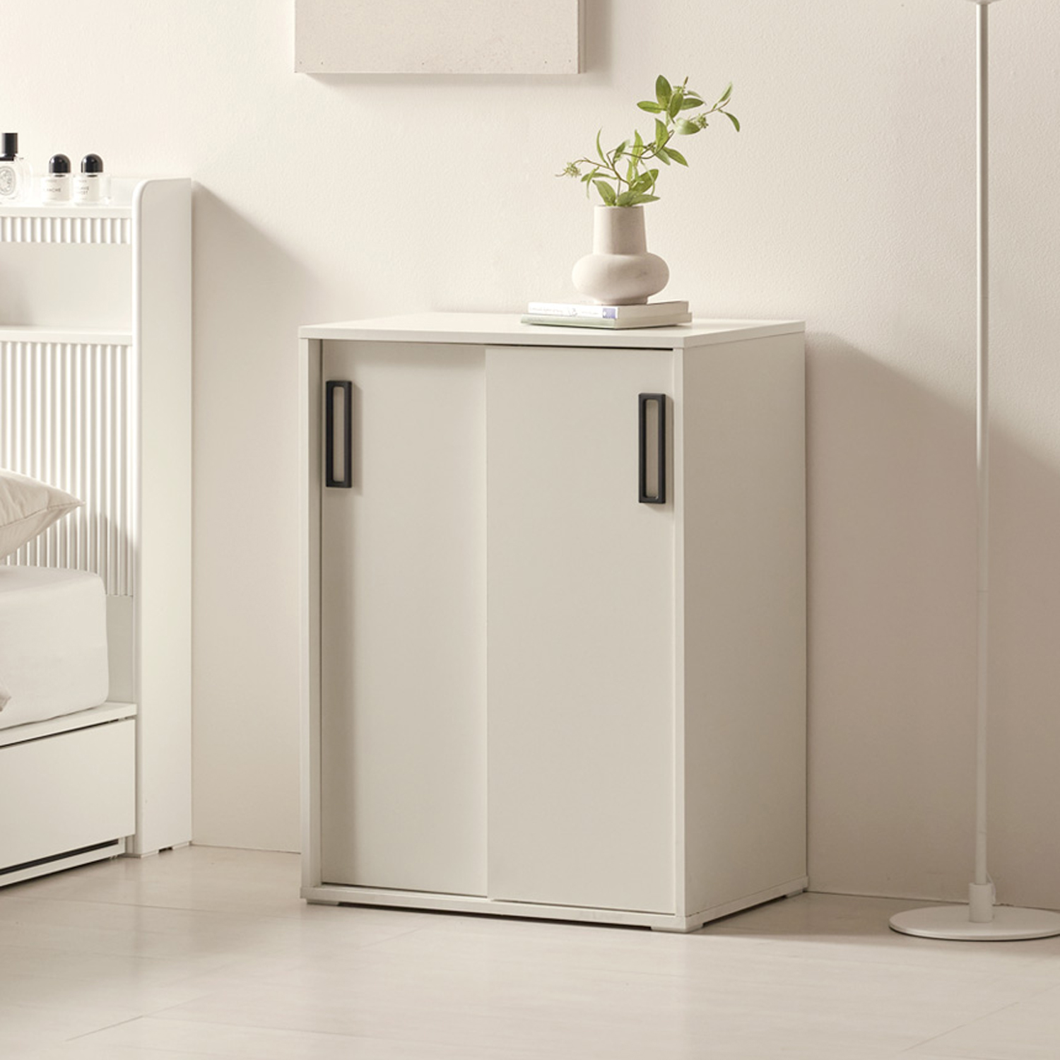 슬라이딩 거실장 TV 수납장 사이드보드장 높은 거실장 600