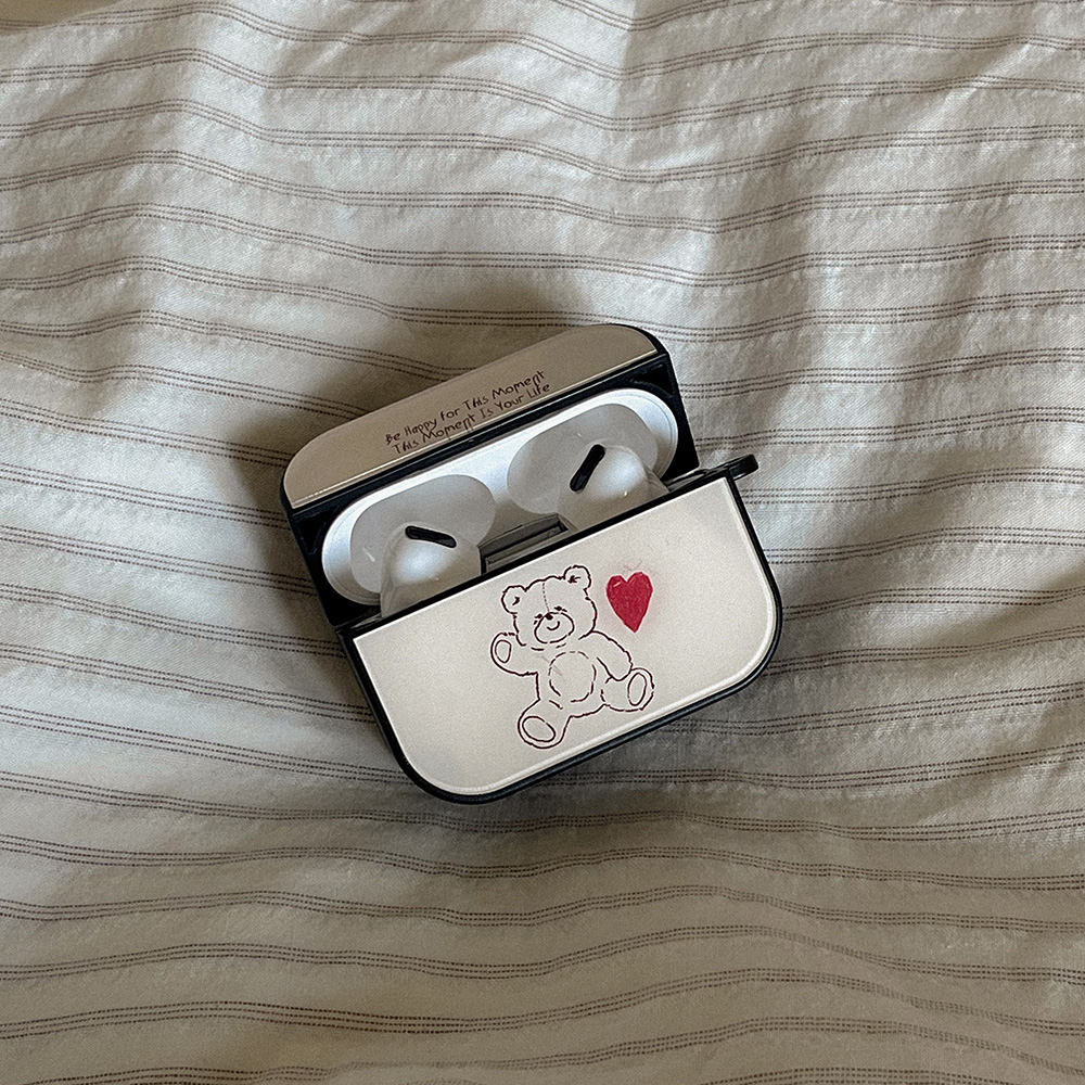 fluffy strawberry bear 디자인 [bumper 에어팟케이스 시리즈]