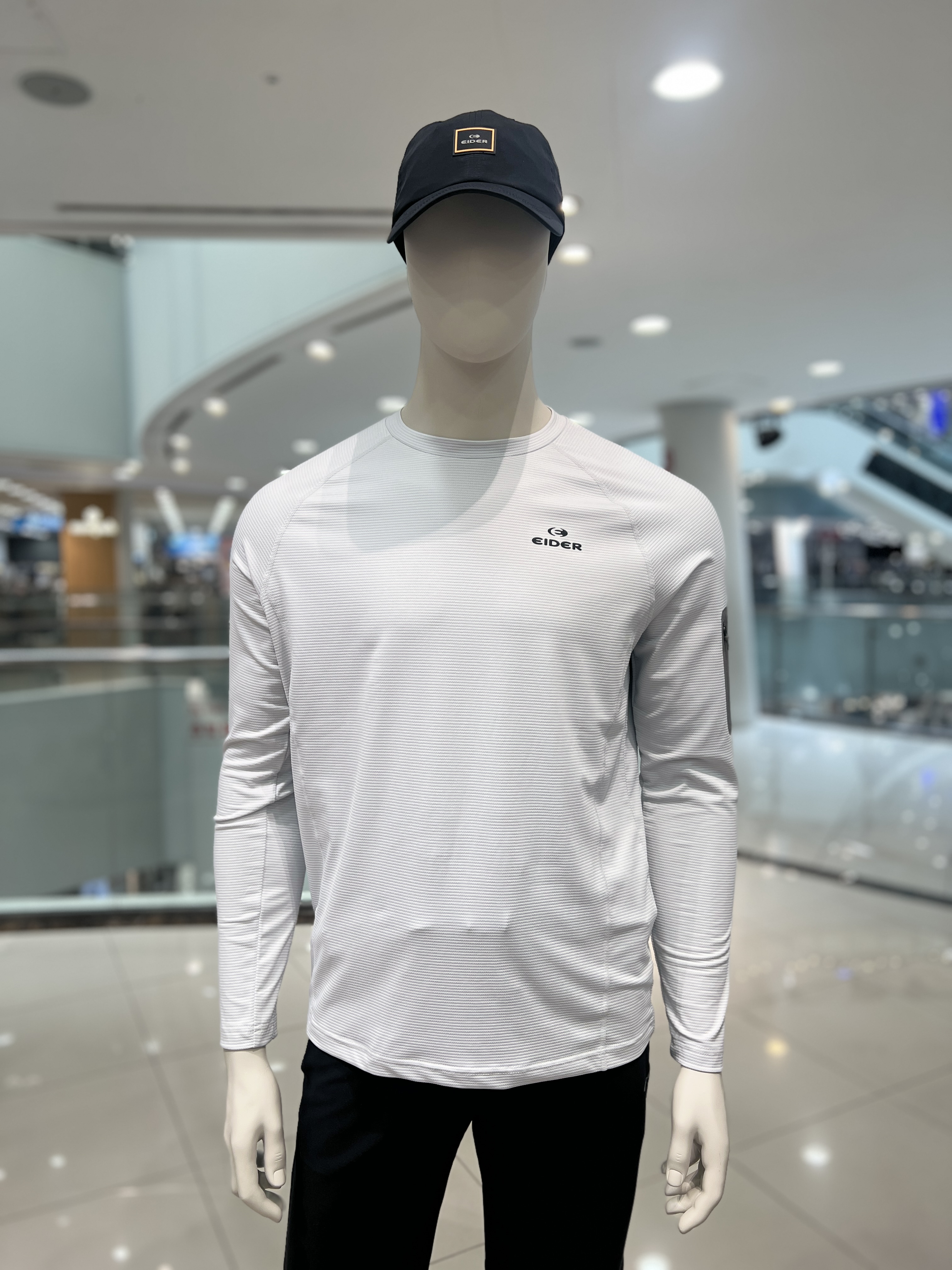 아이더 남자 긴팔 아웃도어 봄 가을 기능성 라운드 티셔츠 - 상품 이미지