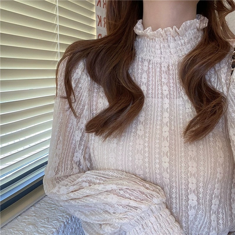 플라워자수 레이스블라우스 시스루 이지이너 스판티블라우스 쫄쫄이 여성페미닌룩 여자여자몰 제품 이미지