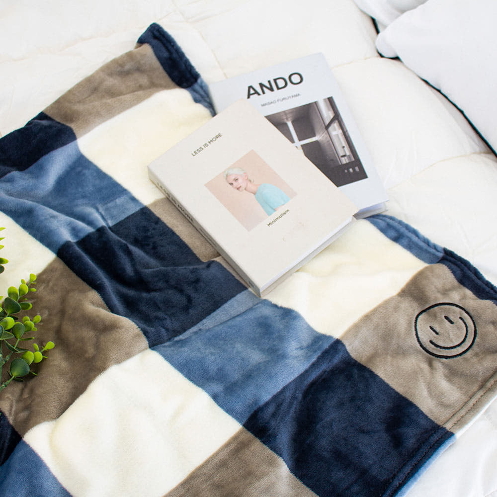 미니 스마일 극세사 무릎담요 여름 겨울 차량 비행기 사무실 차량용 담요 네이비, 80x100cm