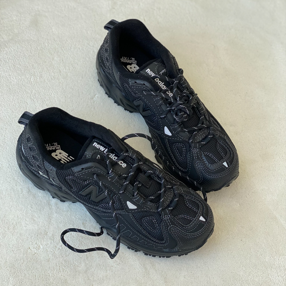 뉴발란스 703 트리플 블랙 트레일 2color