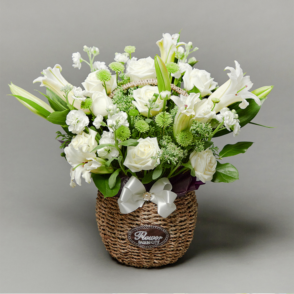 화이트 모먼트 플로라 플라워 꽃다발 생화 꽃바구니 생일 기념일 발렌타인데이 전국꽃배달