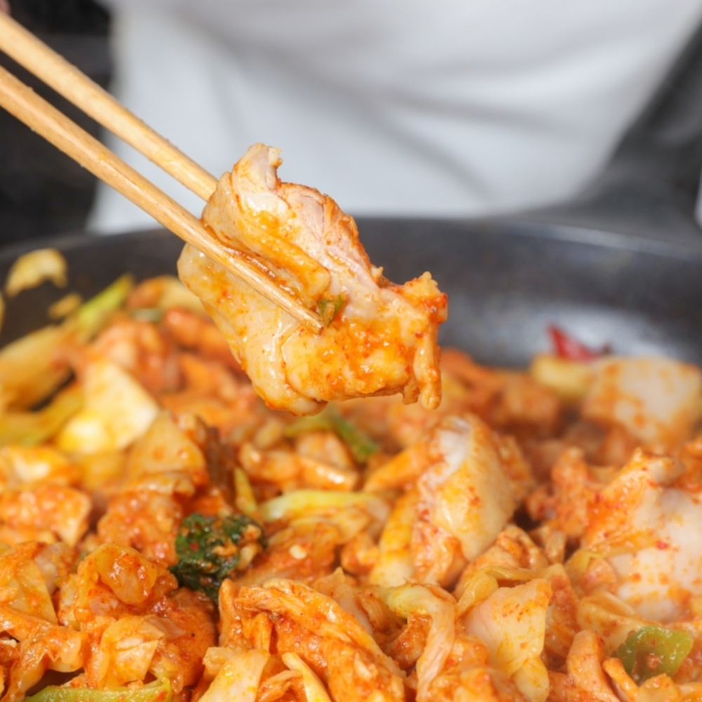 양념 홍삼 간장 닭갈비 당황 춘천닭갈비 100%국내산 냉장 닭다리살 1kg (3인분) - 상세 이미지 3