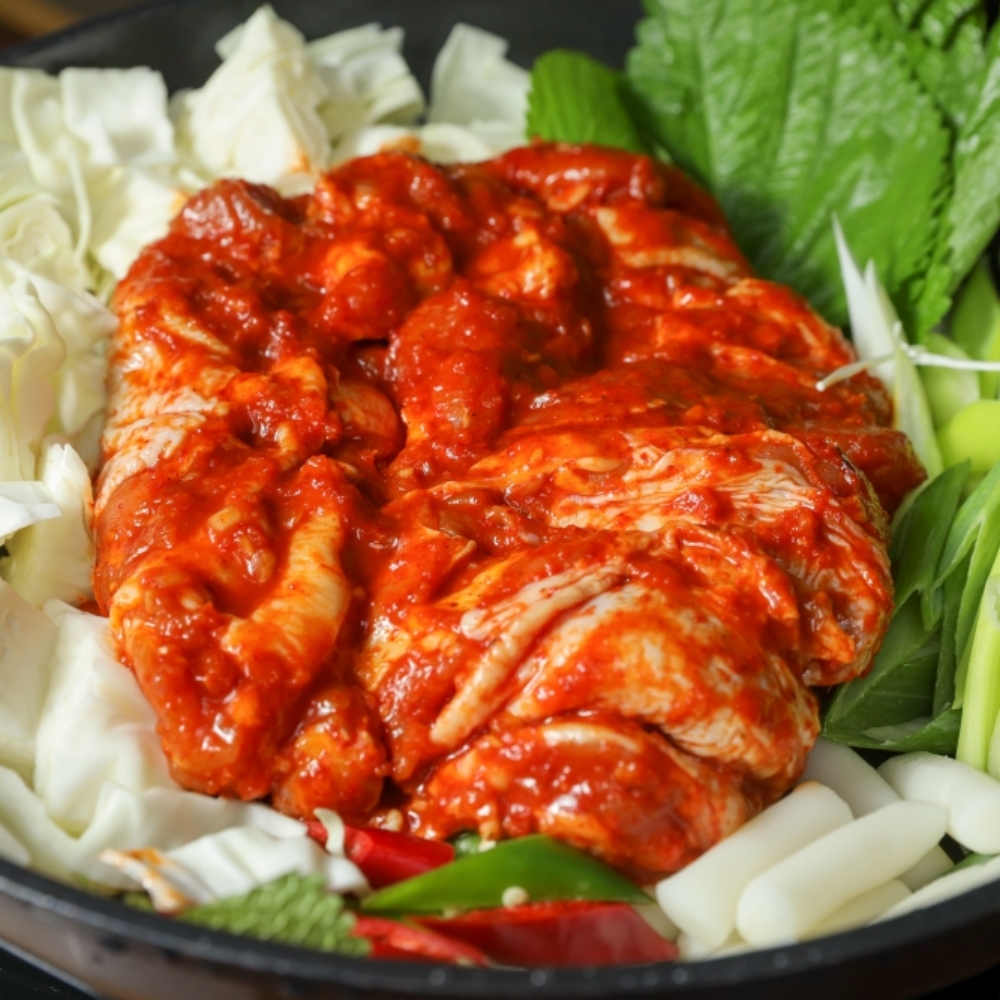 양념 홍삼 간장 닭갈비 당황 춘천닭갈비 100%국내산 냉장 닭다리살 1kg (3인분) - 상세 이미지 2
