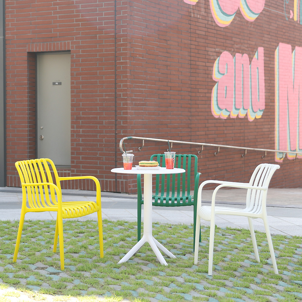 (2인세트)안시 암체어 야외용 카페 테라스 정원 플라스틱 의자 테이블 세트 옐로우