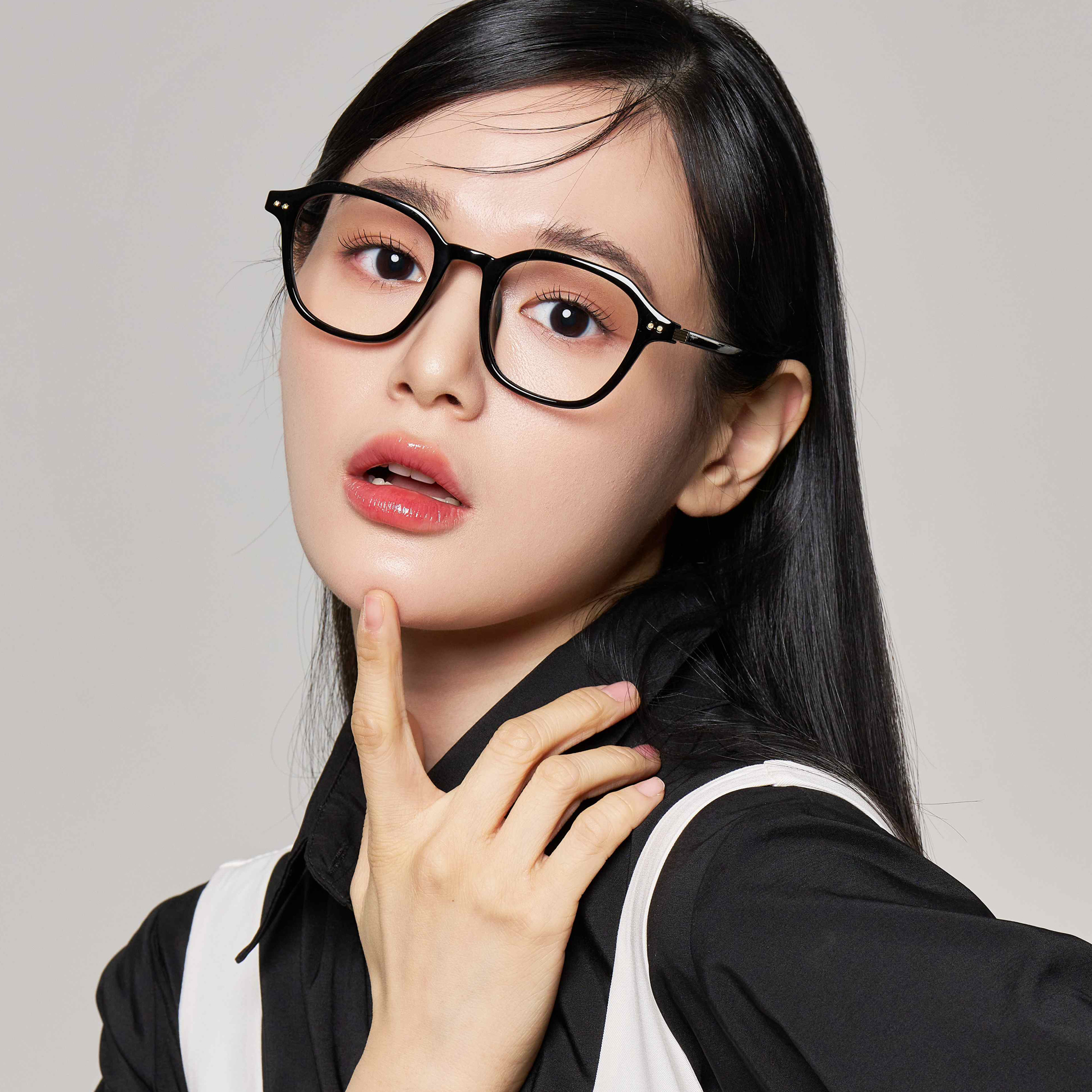 얼굴형에맞는 빅사이즈 투명 뿔테안경 블루라이트차단