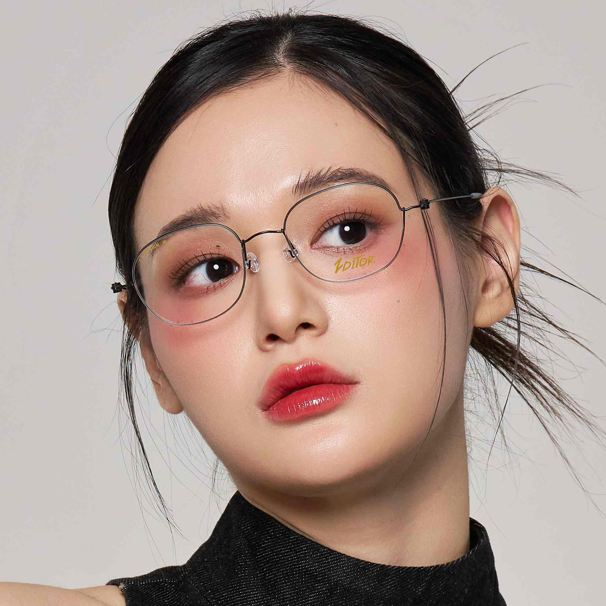빅사이즈 사각 가벼운 나사없는 티타늄 안경테 초경량 블루스크린차단 - 상세 이미지 3