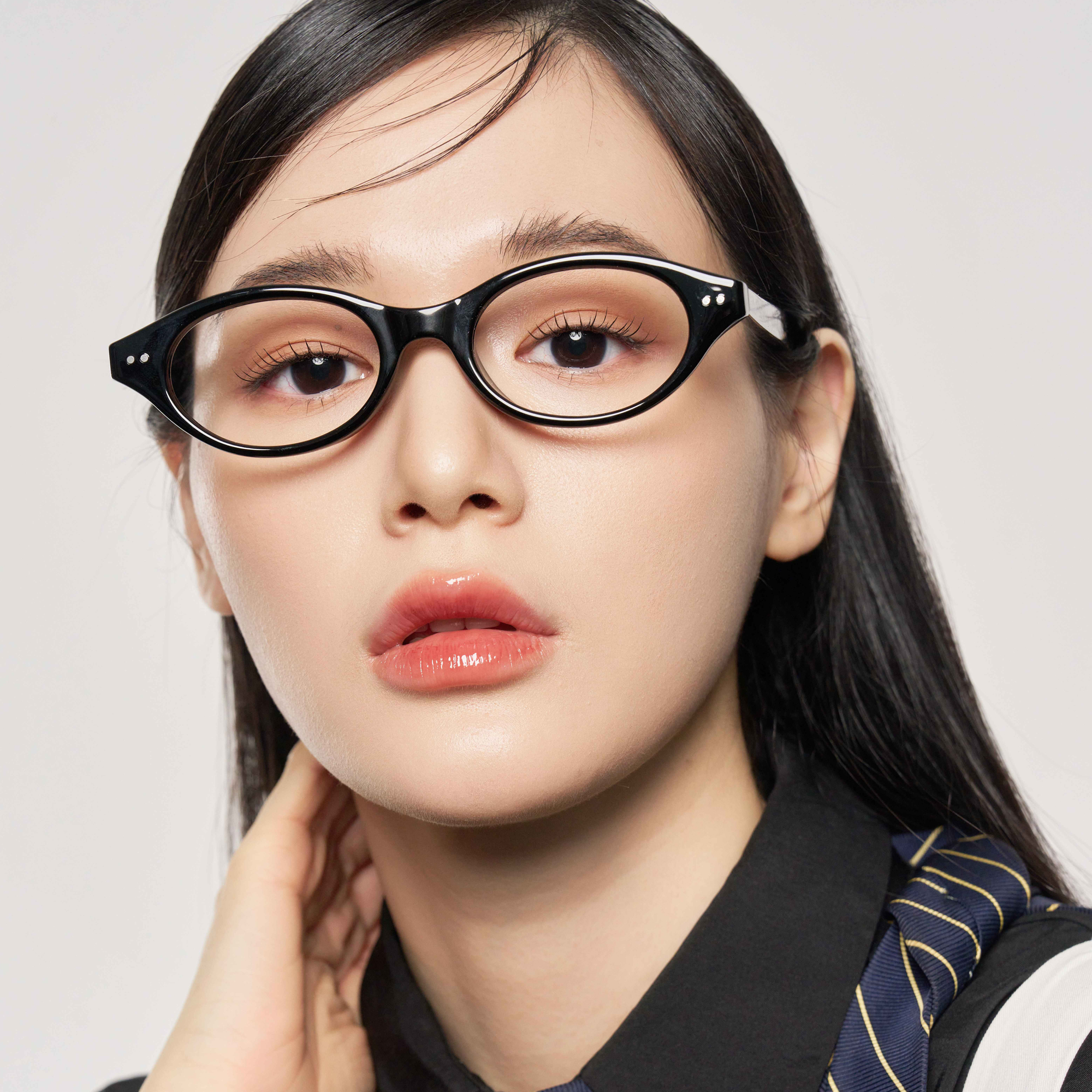 긱시크 패션 너드 뿔테안경 블루라이트차단 얼굴형에 맞는 오벌형 안경테 GIFT 풀패키지 - 상세 이미지 3