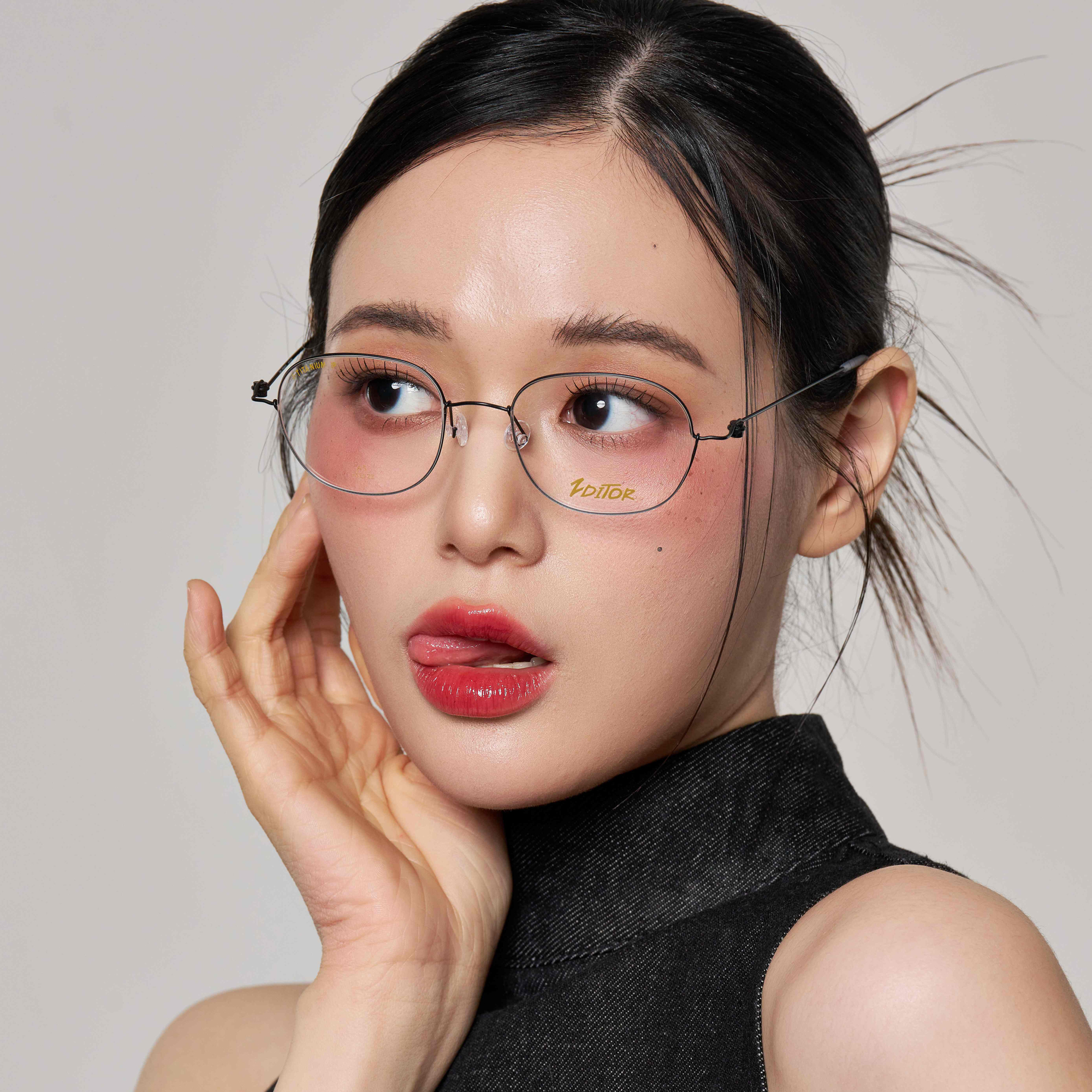빅사이즈 사각 가벼운 나사없는 티타늄 안경테 초경량 블루스크린차단 - 상세 이미지 2