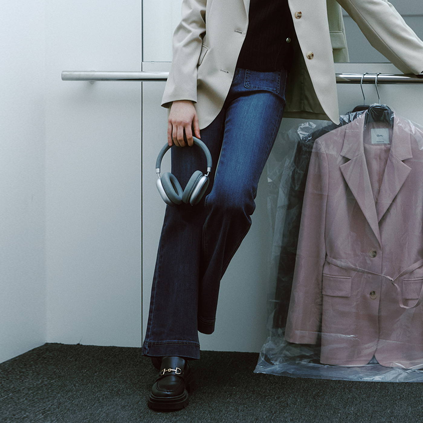 [슈퍼특가] 로엠 포켓 부츠컷 데님 RMTJF12G11