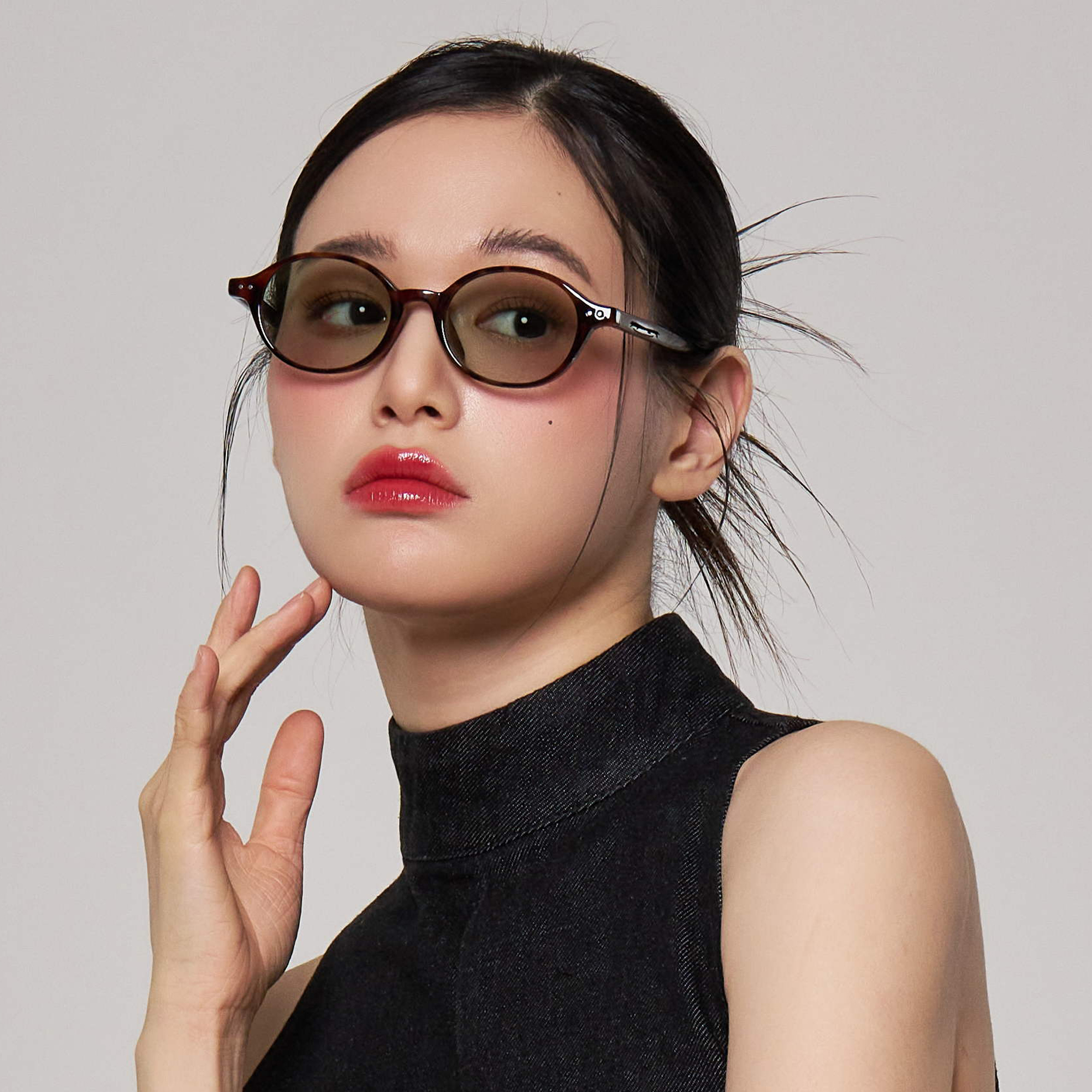 데일리 라운드 패션 자외선차단 오벌형 너드 긱시크 틴트 선글라스