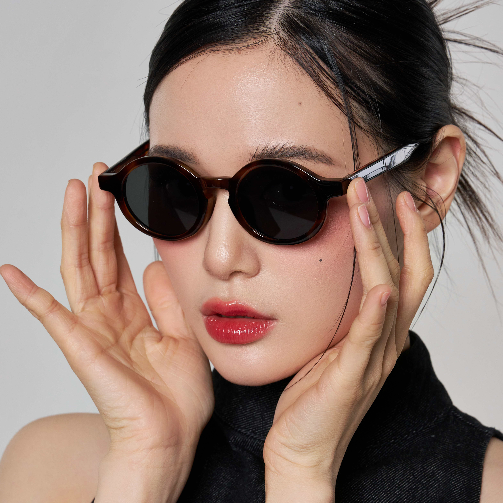 긱시크 정원형 뿔테 힙한 자외선차단 호피 선글라스