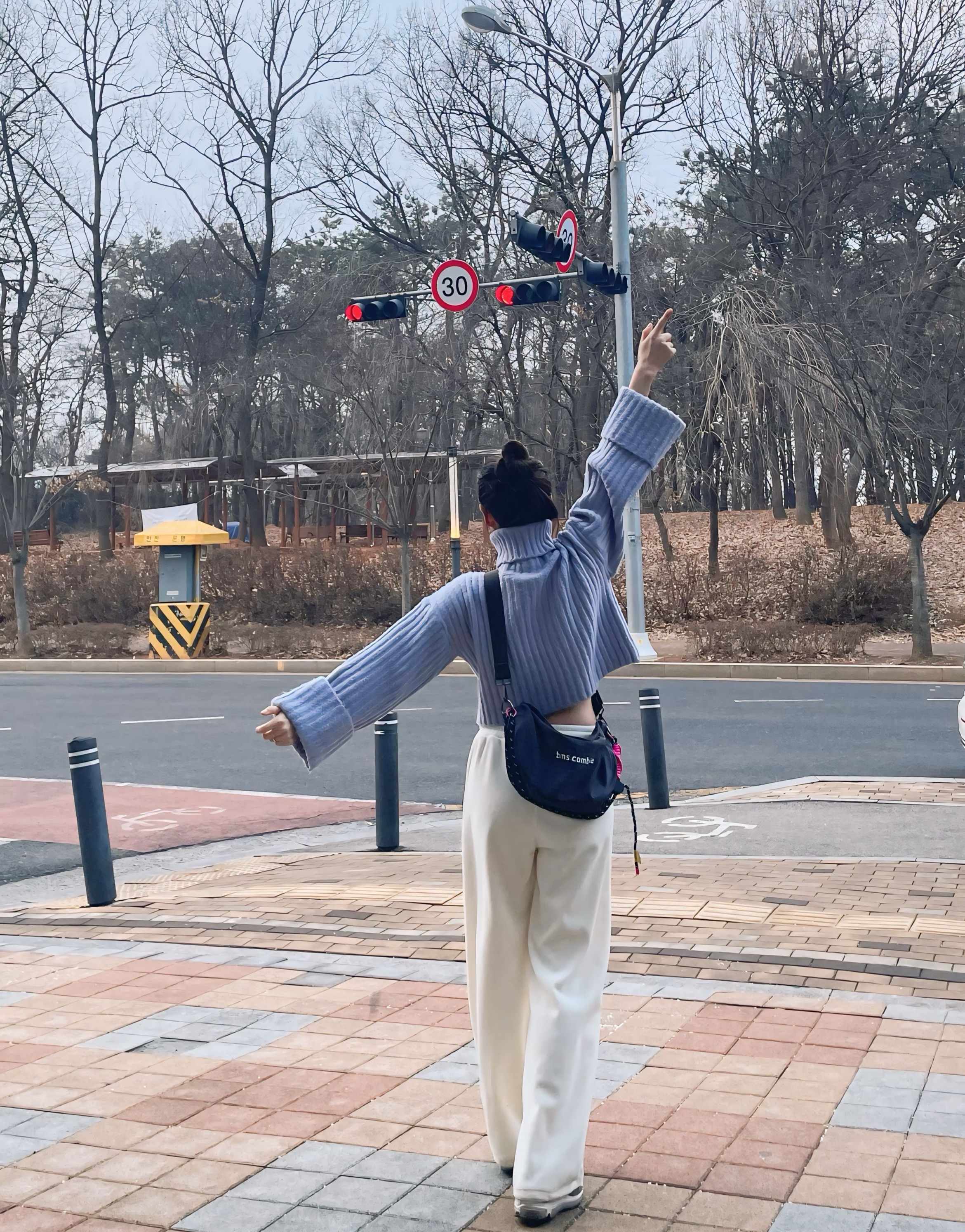 mddas 도난방지 여행용 크로스백 반달 보부상 유럽여행가방 슬링백 크로와상 나일론 미니