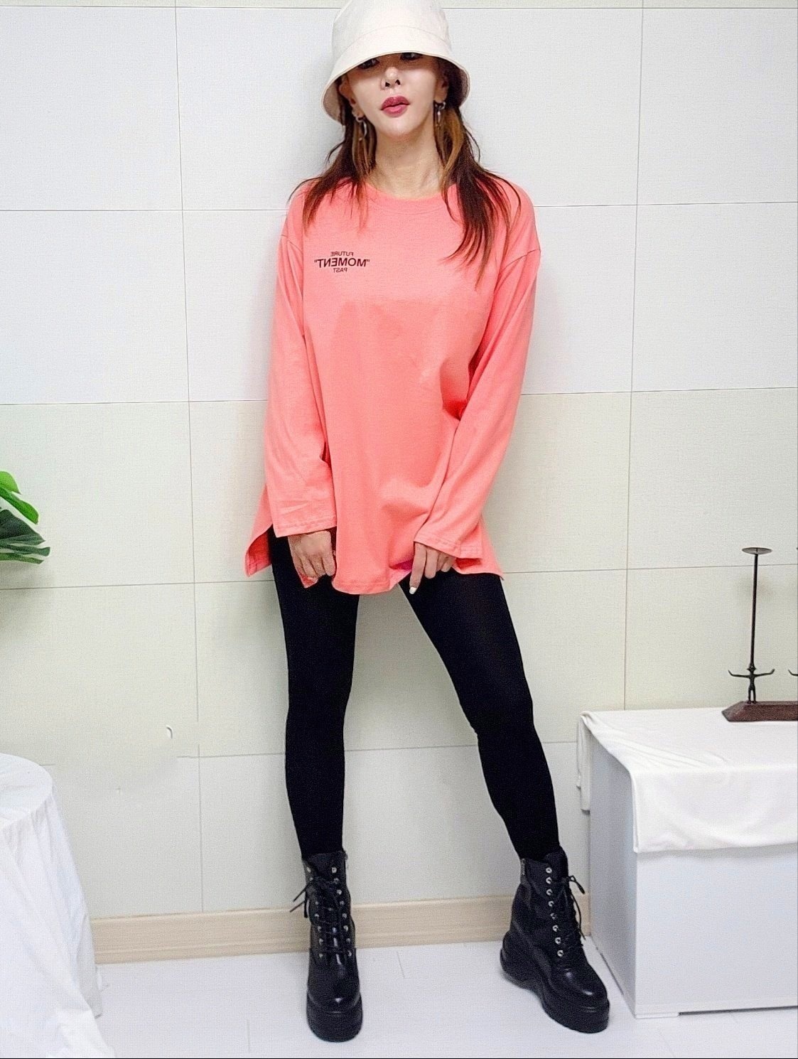 (국산/자체제작/당일발송) 모어먼트 양트임 긴팔 티셔츠 30대여성 루즈핏 오버핏 - 메인 이미지