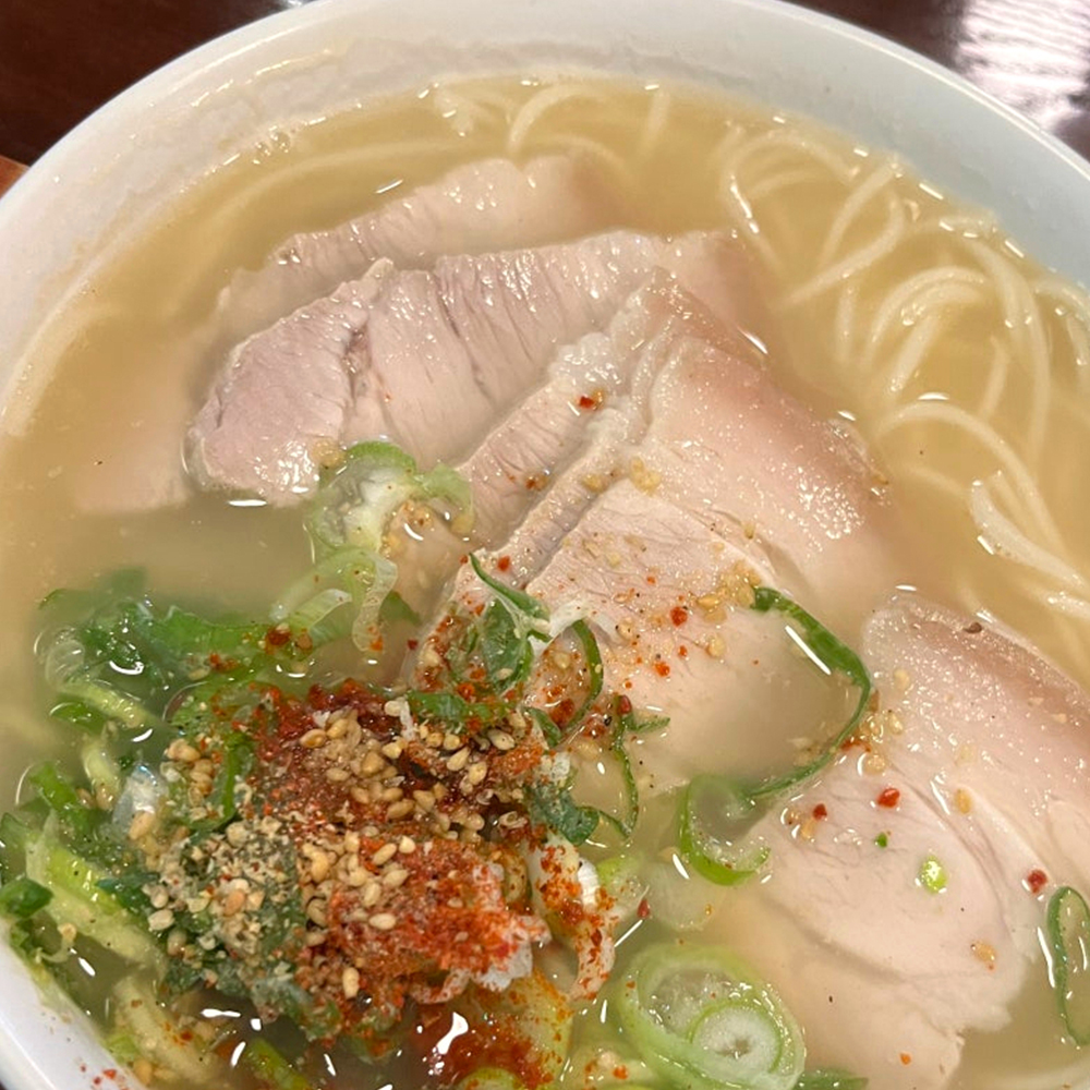 [제주식]진짜 남다른 국물맛 제주돼지국밥 1인분 / 고기국수 겸용 진한육수 맛 해와바다 - 상세 이미지 4