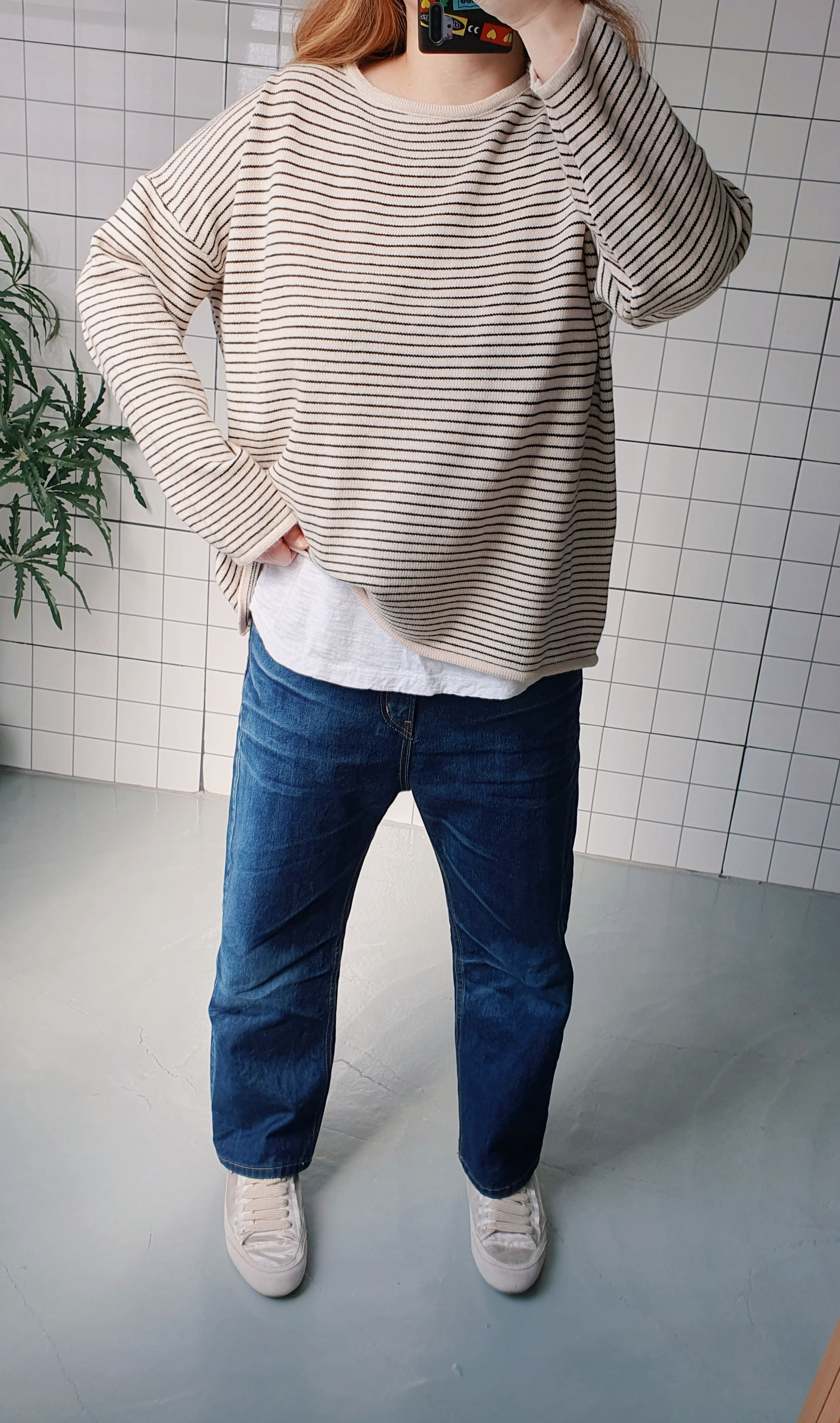 (무배) 박시한 오버핏 잔줄 니트 티셔츠 - 상세 이미지 4