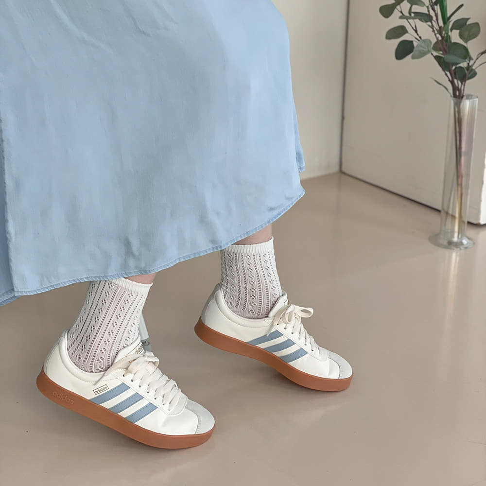 아디다스 네오 VL 2.0 코트 클래식 크림 레드 블루