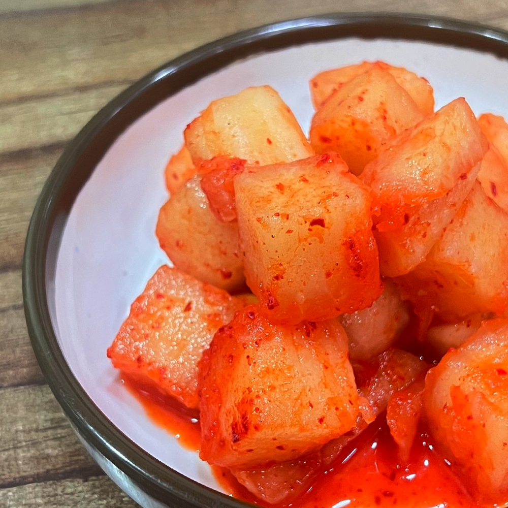 [아침10시이전 당일출고] 김치대통령 깍두기 아삭 신선 국내산 고춧가루 사용 2kg, 1개 - 상세 이미지 3