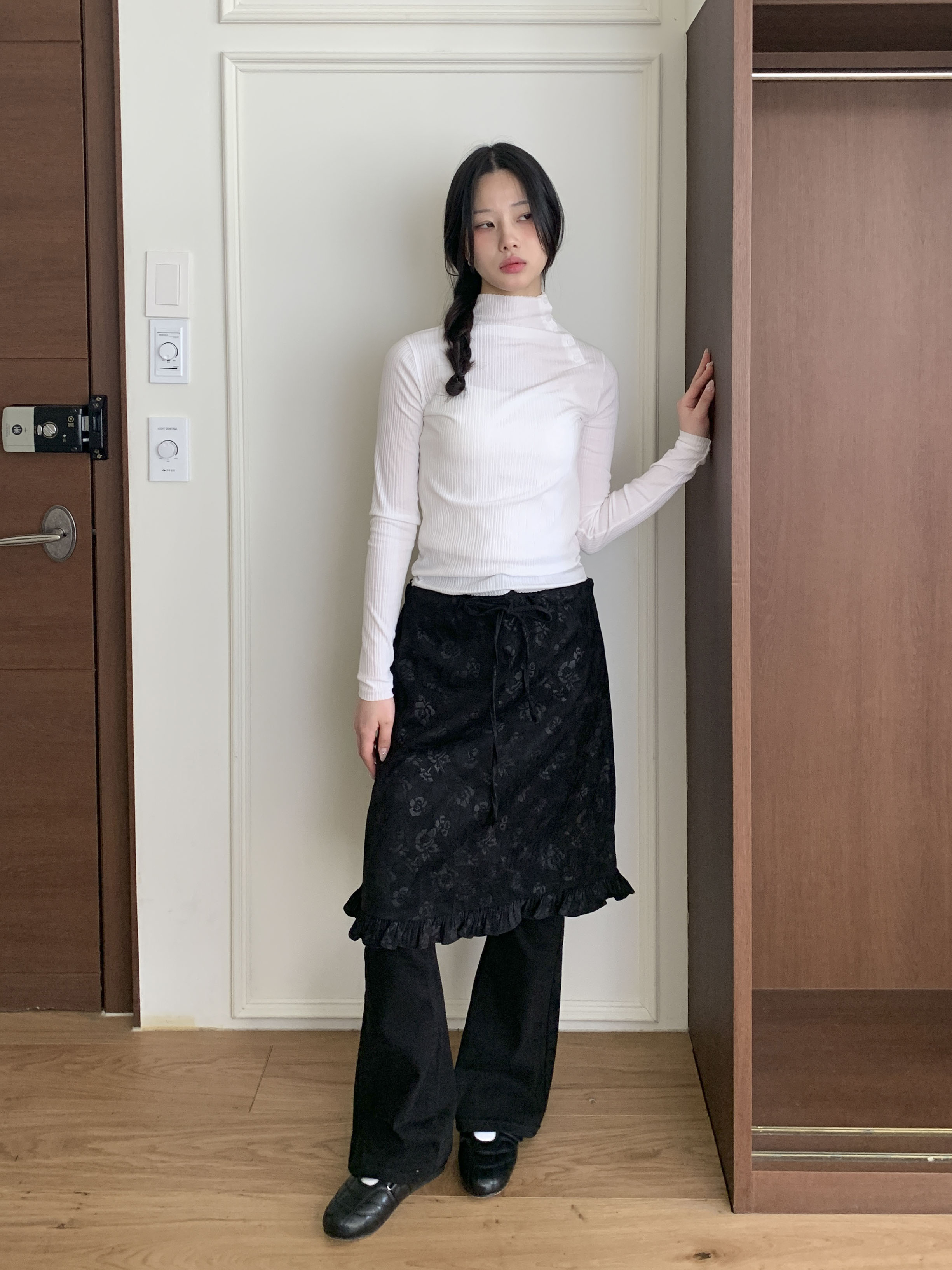[빈티지/하체커버] 바라 플라워 프릴 미디 스커트 2color 상세 이미지 14