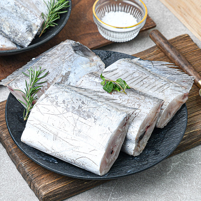 군산시수협 서해안 먹갈치 2마리 550g 국내산 수협 수매