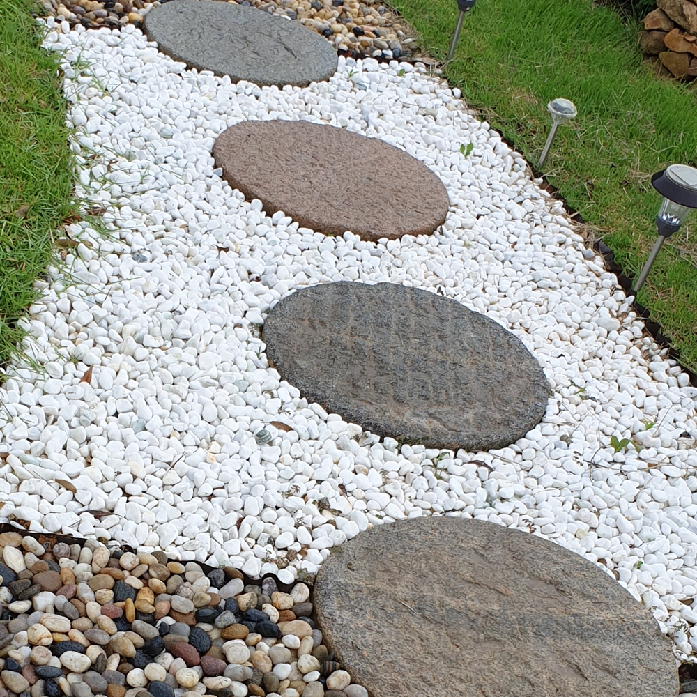 백자갈20KG(1포) 흰자갈조경 인테리어 조약돌해미석 하얀돌 인테리어장식 제품 이미지